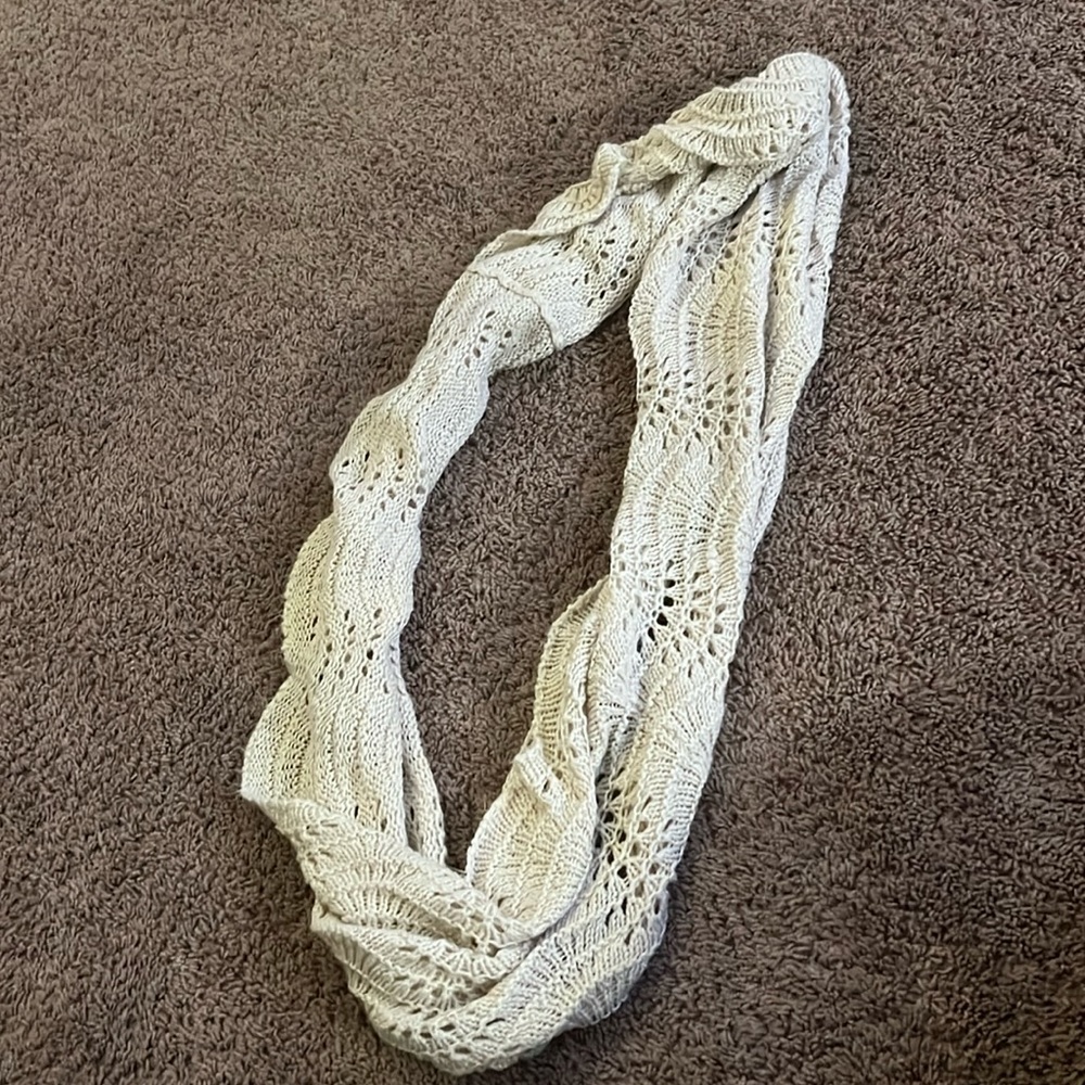 H&M Cream Infinity Scarf